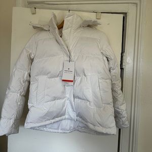 NWT Lululemon puffer jacket - size 4